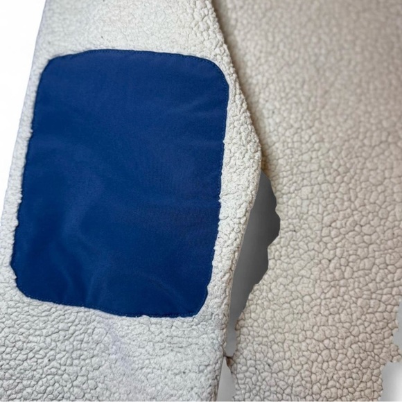 The North Face Men's Cream and Navy Sherpa 1/4 Zip-Up Sweater - Picture 5 of 6